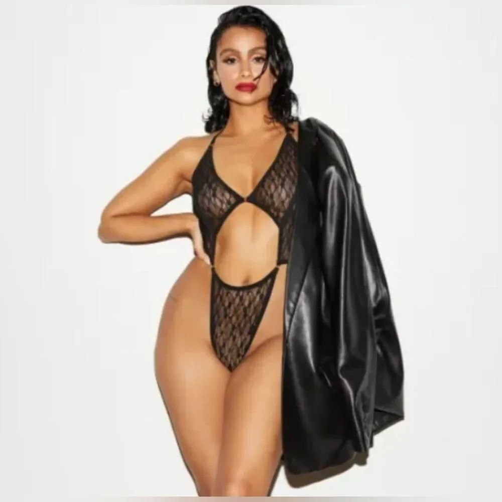 Elle Reve Nazanin Black Lace Cutout Bodysuit Medium